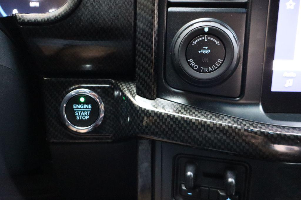 صورة مصغرة 32 لـ 2022 FORD F-150 LARIAT