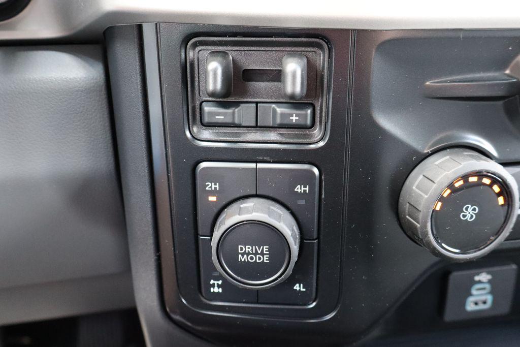 صورة مصغرة 28 لـ 2026 FORD F-250 XLT