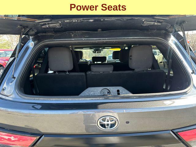 2026 Toyota SEQUOIA SR5 缩略图 13