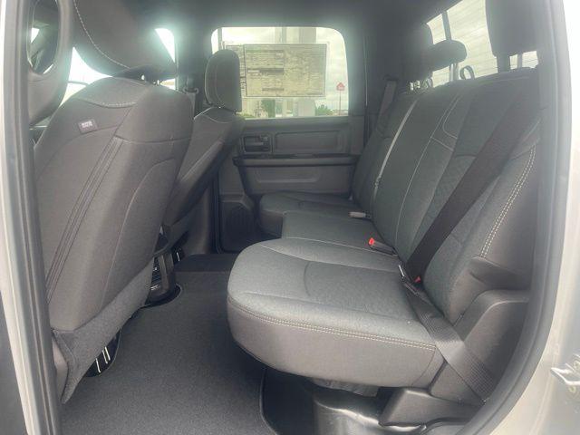 2026 RAM 2500 BLACK EXPRESS CREW CAB 4X4 6'4' BOX — миниатюра 25