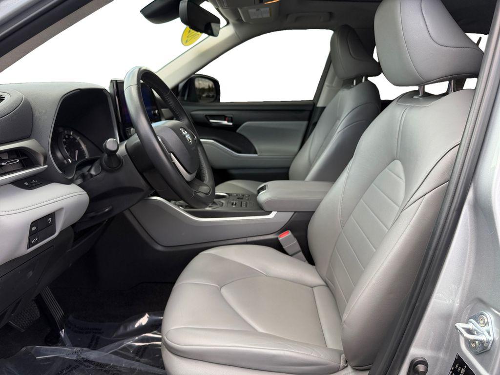 TOYOTA HIGHLANDER - 10