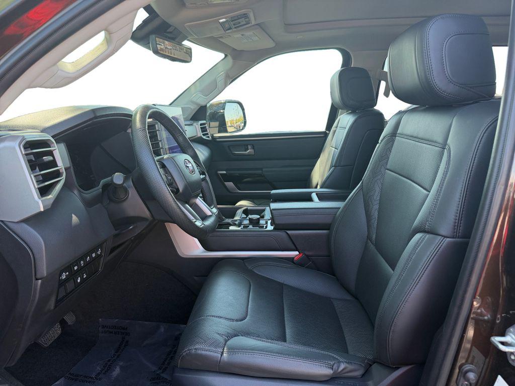 TOYOTA TUNDRA - 10