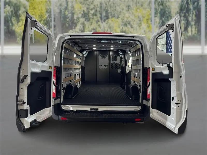 صورة مصغرة 12 لـ 2025 FORD TRANSIT-250 BASE