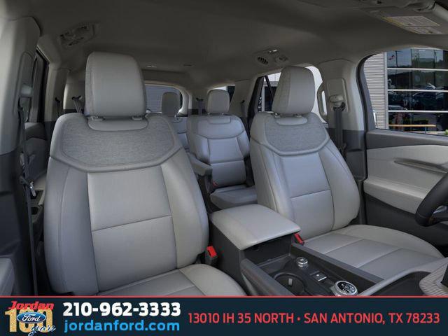 صورة 10 لـ 2026 FORD EXPLORER ACTIVE