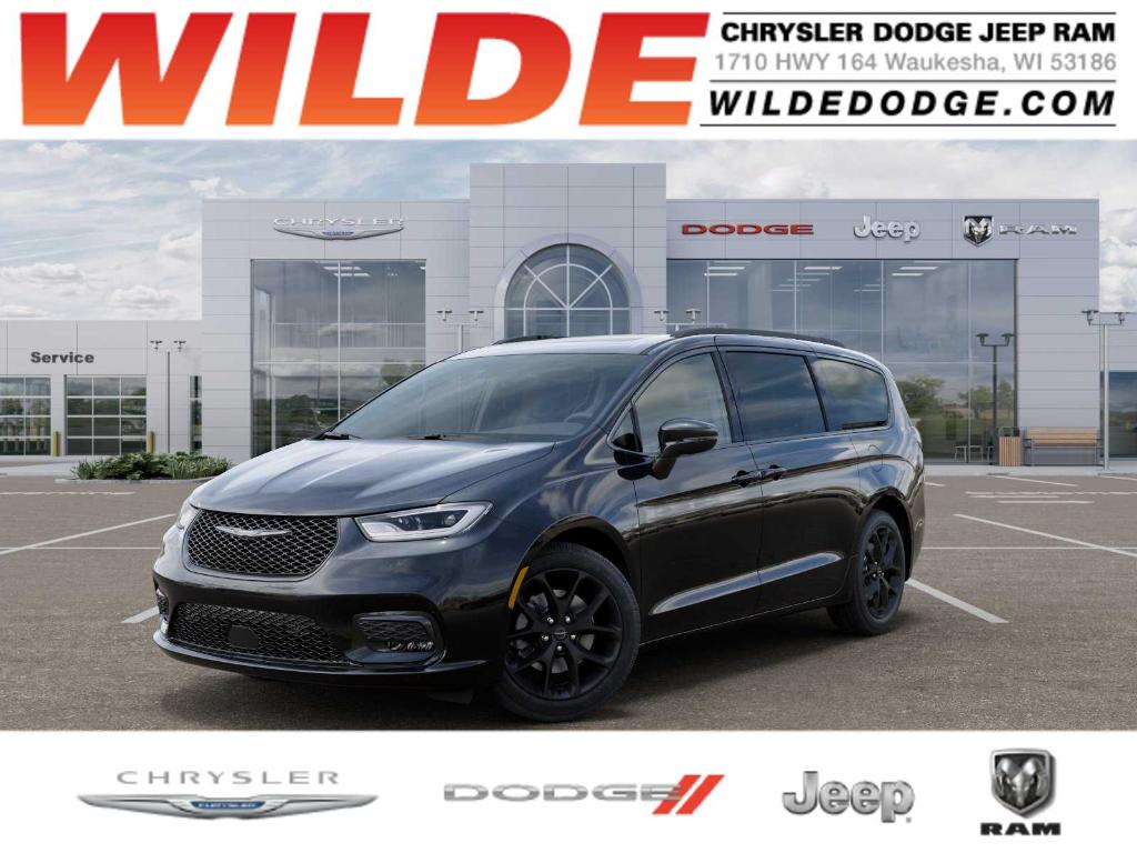 New 2026 Chrysler Pacifica Limited