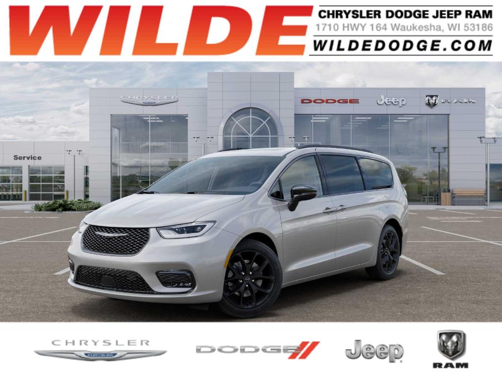 New 2026 Chrysler Pacifica Limited