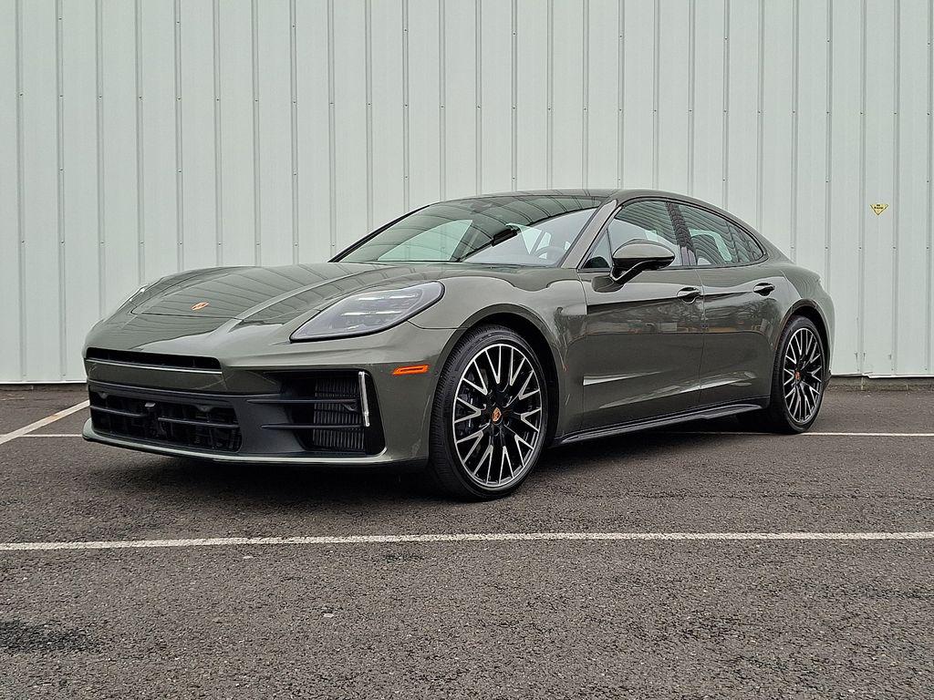 New 2026 Porsche Panamera 4