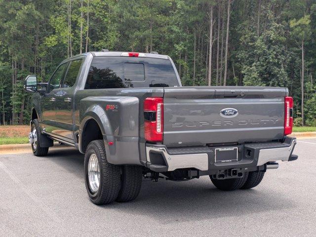2026 FORD F-350 LARIAT SUPER DUTY — фото 5