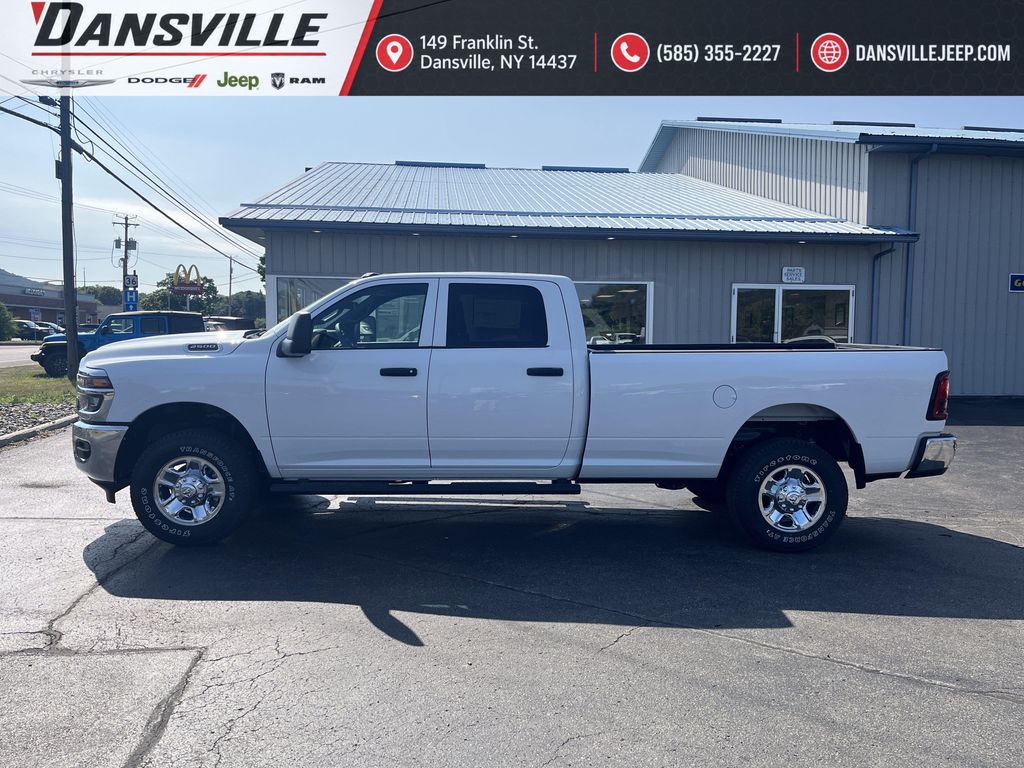 New 2026 RAM 2500 Tradesman Crew Cab 4x4 8' Box