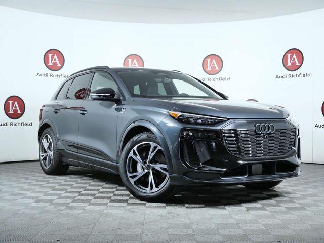 New 2027 Audi Q6 e-tron Prestige