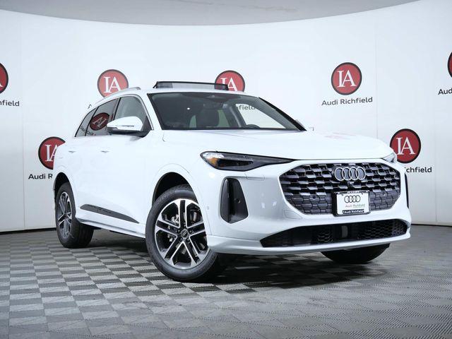 New 2025 Audi Q5 Premium plus