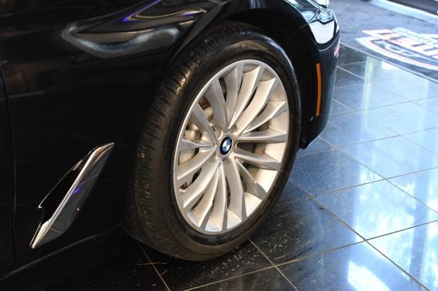 صورة مصغرة 41 لـ 2023 BMW 530 I XDRIVE