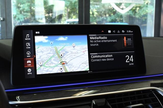 صورة مصغرة 25 لـ 2023 BMW 530 I XDRIVE