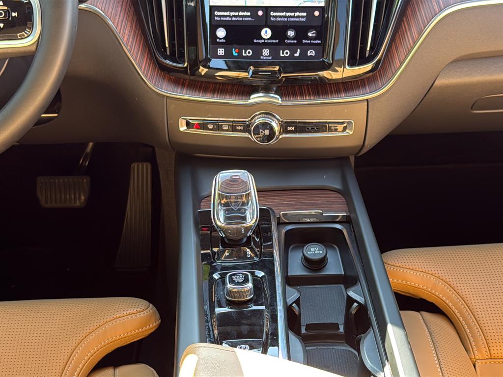 2023 Volvo XC60 B5 ULTIMATE BRIGHT THEME 缩略图 31