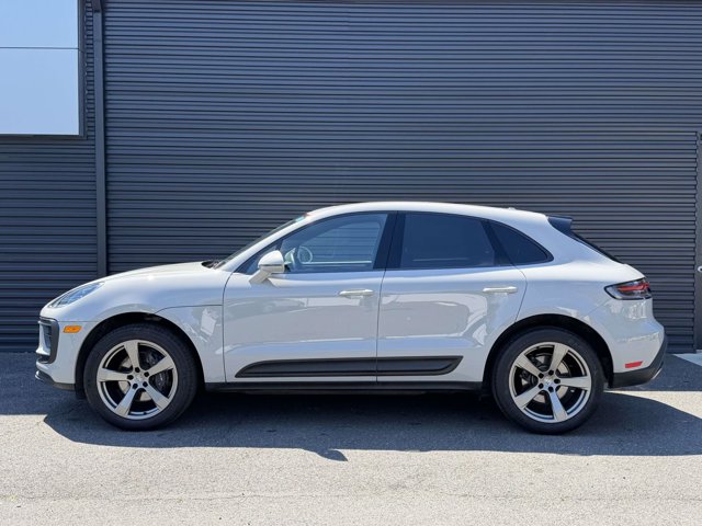 صورة 3 لـ 2024 Porsche MACAN
