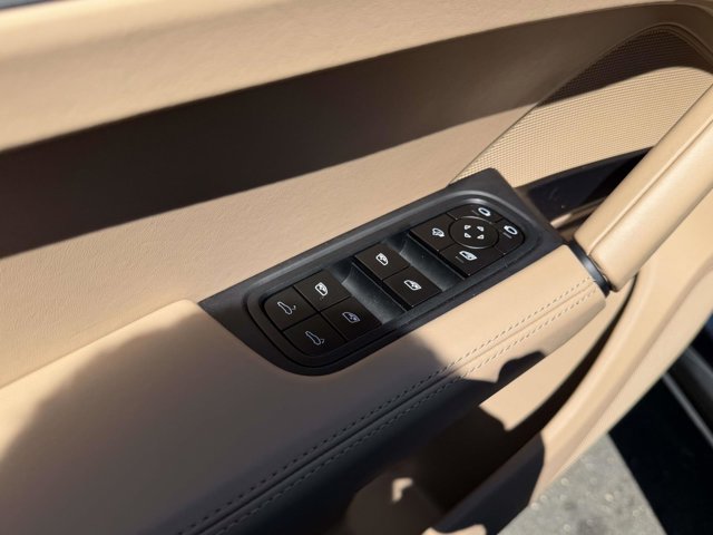 2024 Porsche CAYENNE 缩略图 24