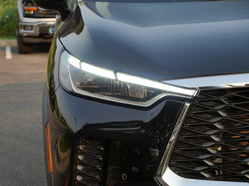 صورة 6 لـ 2024 Infiniti QX60 LUXE