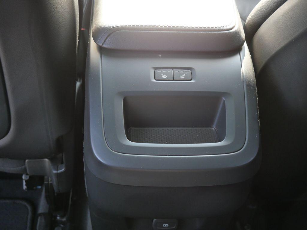 صورة مصغرة 13 لـ 2025 Volvo XC60 B5 PLUS