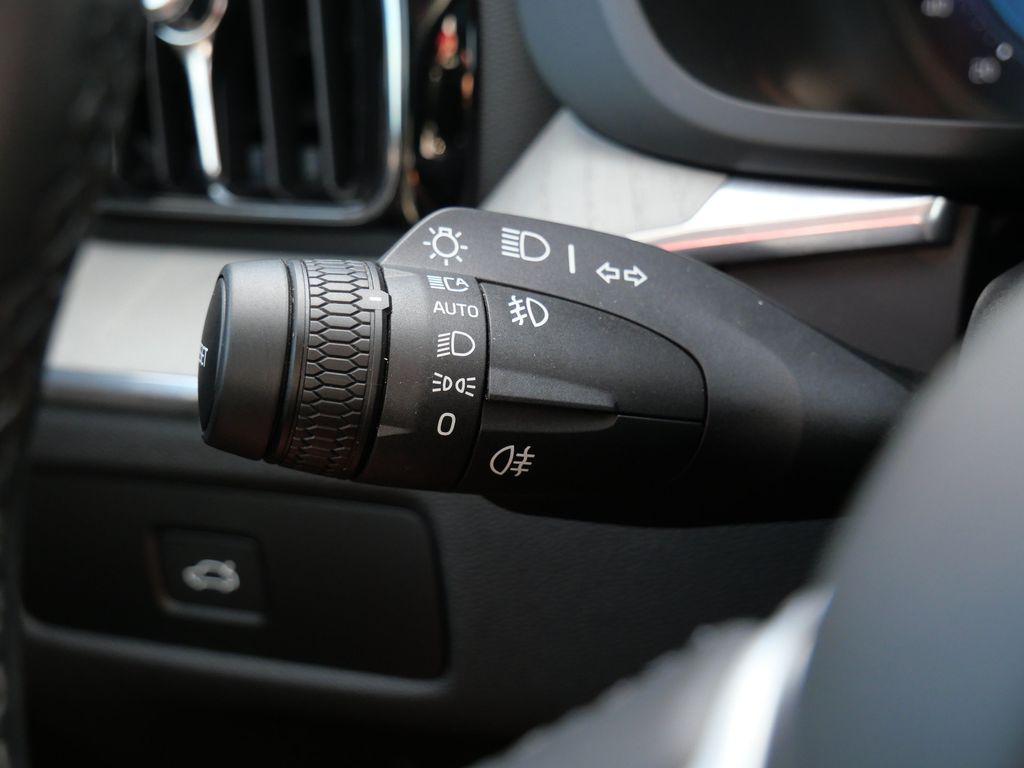 صورة مصغرة 24 لـ 2025 Volvo XC60 B5 PLUS