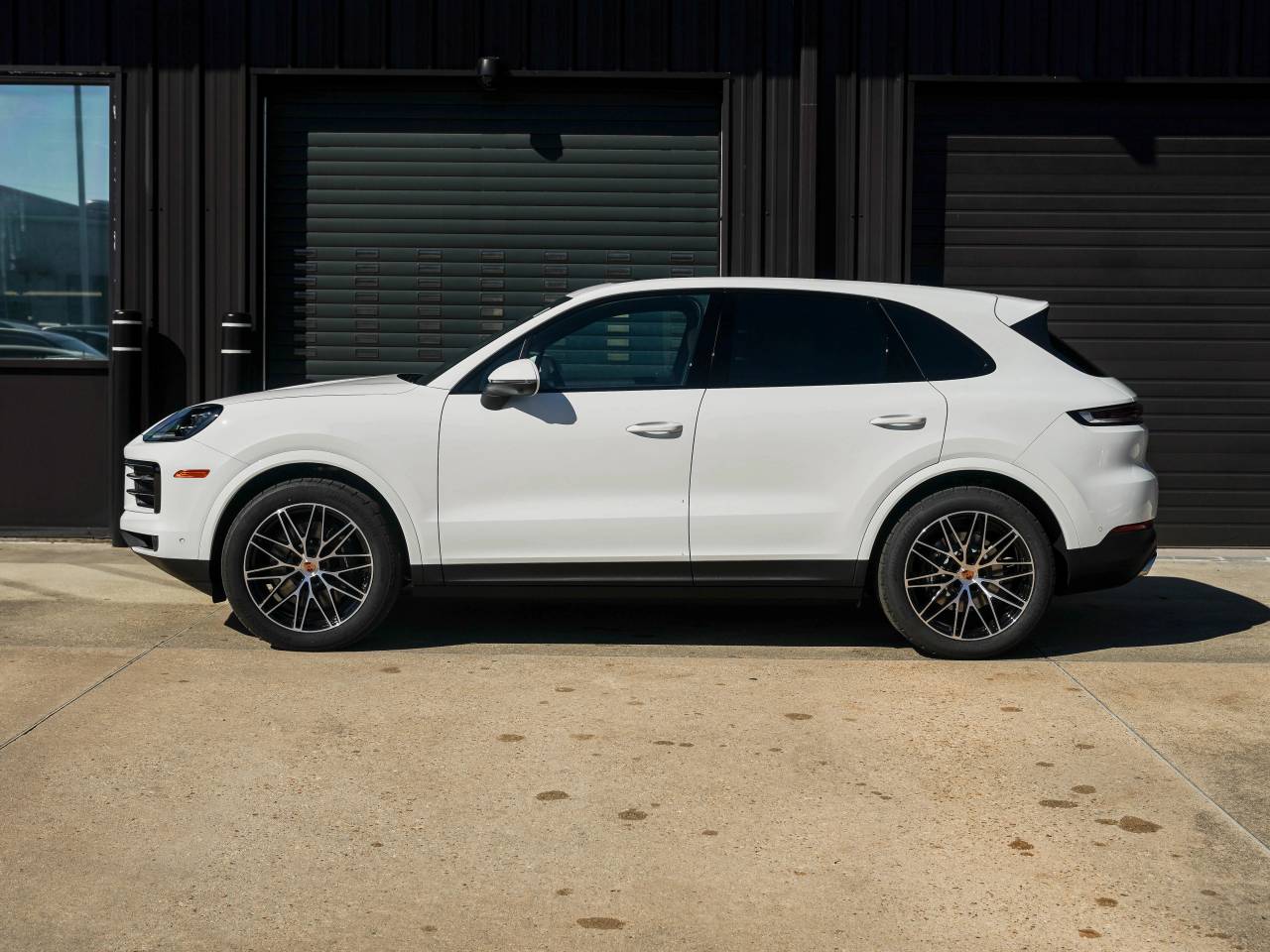 صورة 2 لـ 2026 Porsche CAYENNE