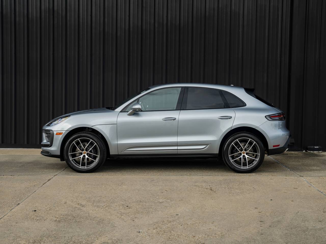 2026 Porsche MACAN 照片 2