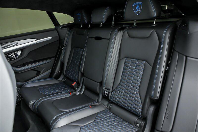 2021 Lamborghini URUS — миниатюра 25