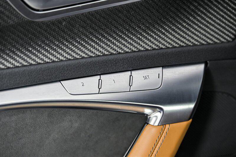 صورة مصغرة 14 لـ 2021 AUDI RS 6 AVANT 4.0T