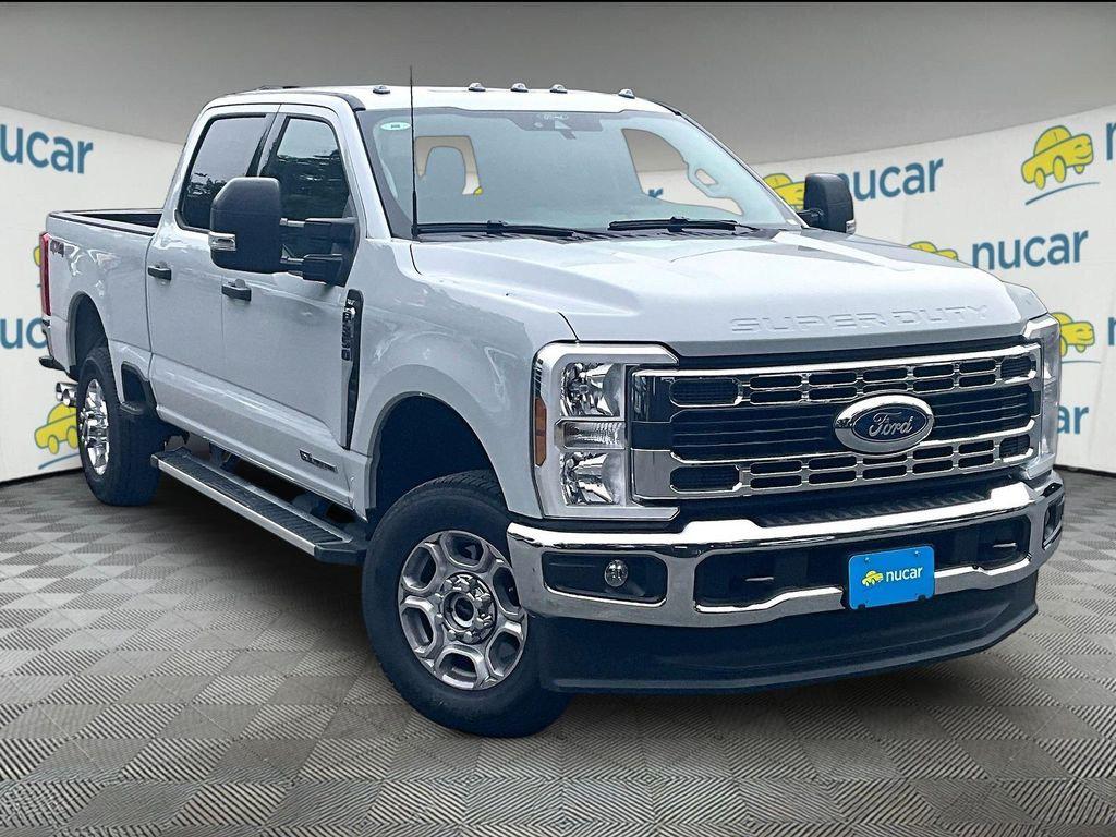 New 2026 Ford F-350 XLT