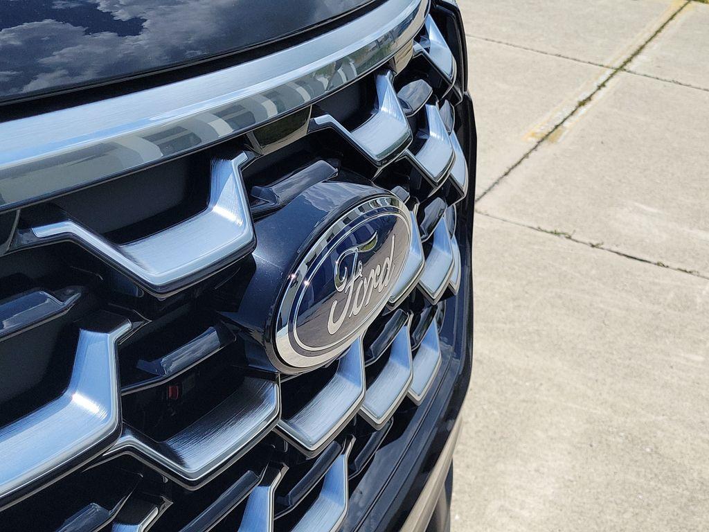 2026 FORD EXPLORER PLATINUM — фото 8
