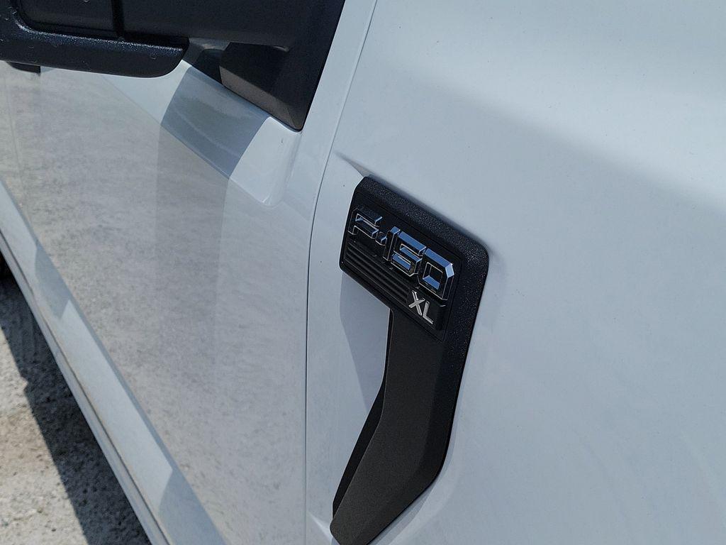 FORD F-150 XL - 8