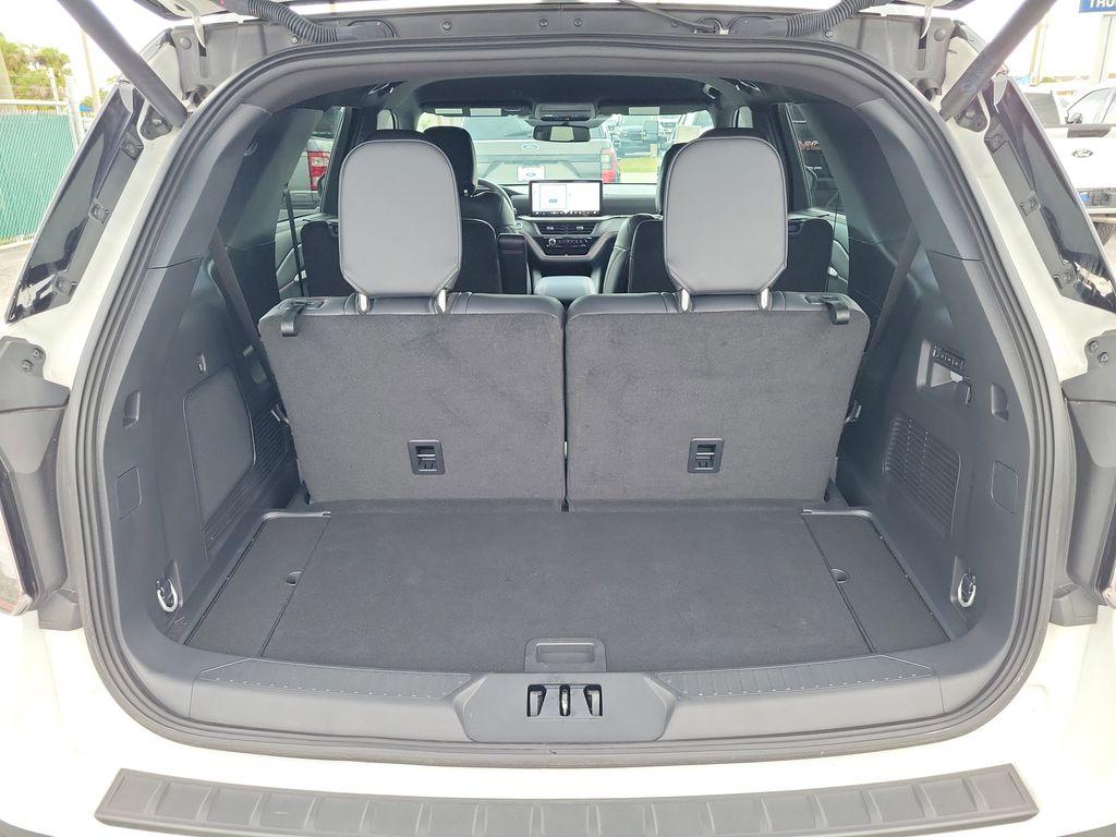 صورة 9 لـ 2025 FORD EXPLORER ST
