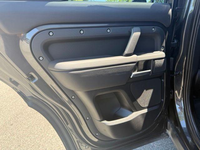 2025 LAND Rover DEFENDER P400 X-DYNAMIC SE — миниатюра 35