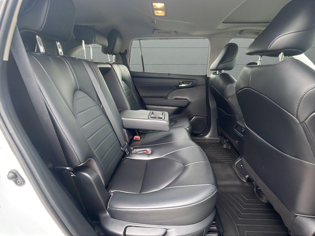 2023 Toyota HIGHLANDER XLE — миниатюра 25