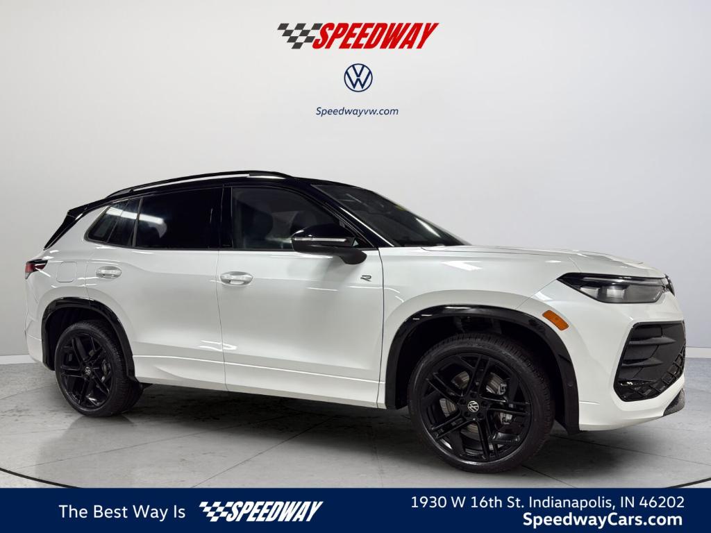 New 2026 Volkswagen Tiguan 2.0T SE R-Line Black