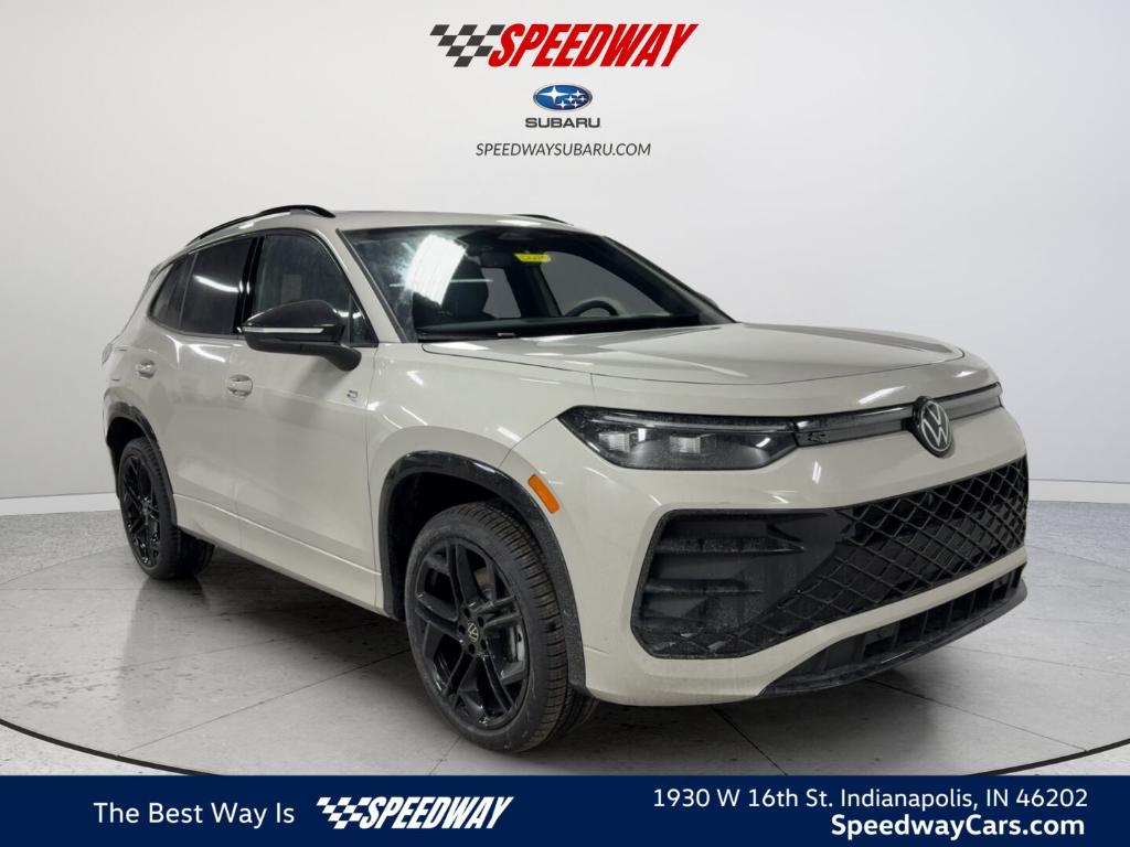 New 2026 Volkswagen Tiguan 2.0T SE R-Line Black