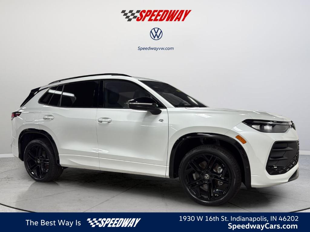 New 2026 Volkswagen Tiguan 2.0T SE R-Line Black