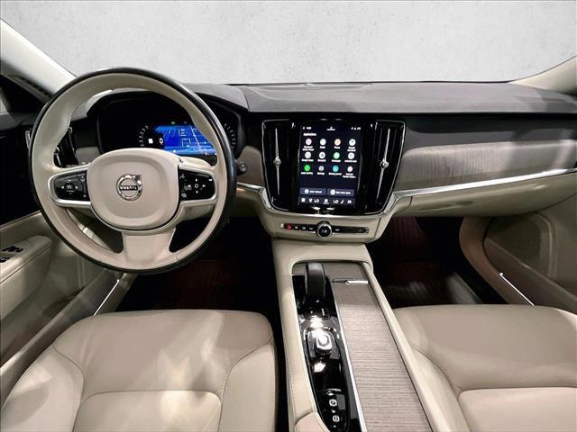 صورة مصغرة 16 لـ 2025 Volvo V90 CROSS COUNTRY PLUS, B6 AWD GAS (MILD HYBRID)