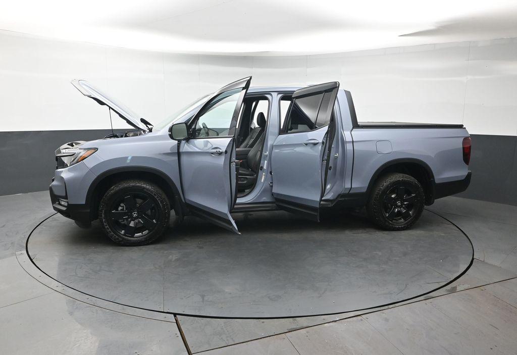 2024 Honda RIDGELINE BLACK thumbnail 46
