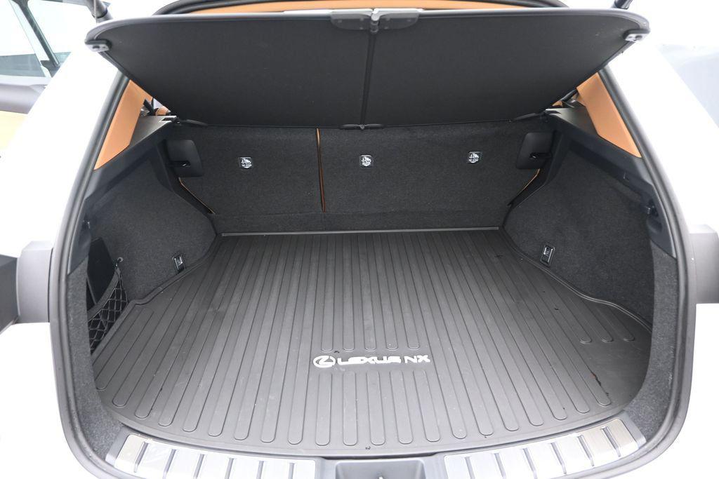 2025 Lexus NX 350 PREMIUM thumbnail 17