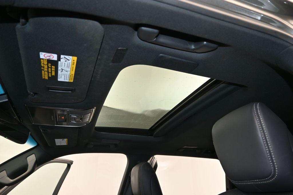 صورة 21 لـ 2023 Lexus LX 600 LUXURY