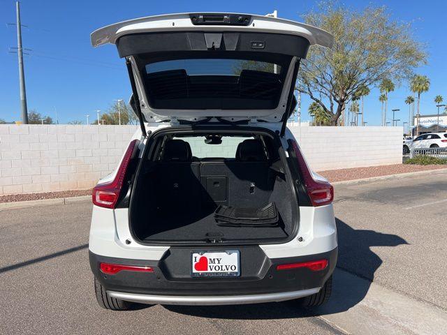 صورة مصغرة 27 لـ 2025 VOLVO XC40 B5 CORE BRIGHT THEME
