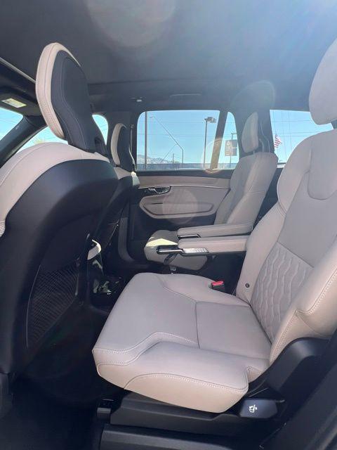 صورة مصغرة 26 لـ 2026 Volvo XC90 PLUG-IN HYBRID T8 PLUS 6-SEATER