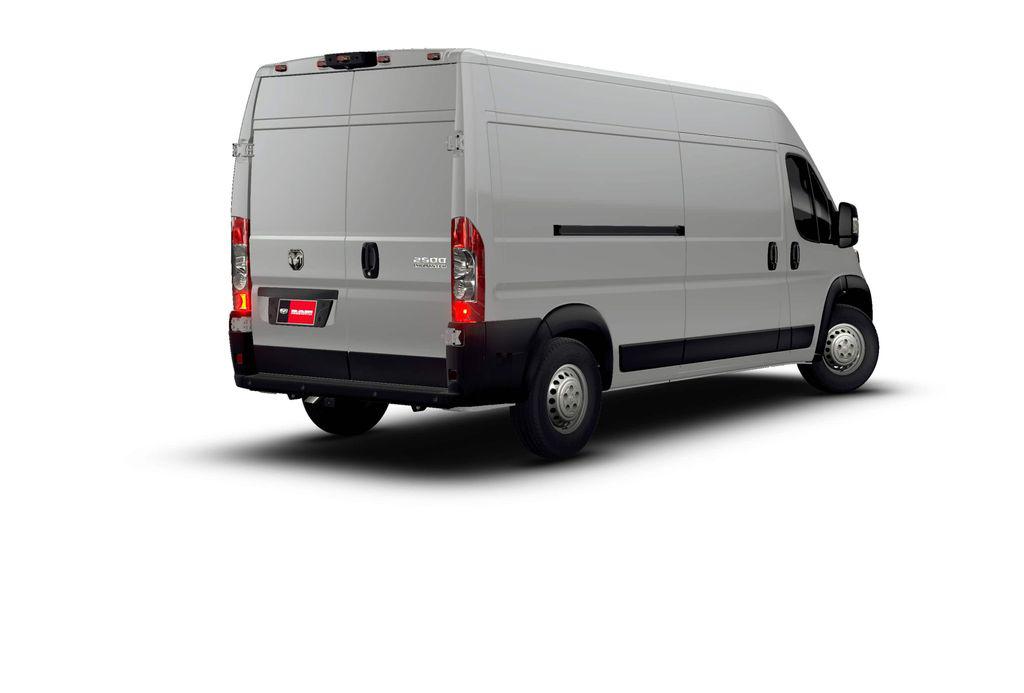 صورة 2 لـ 2026 RAM PROMASTER 2500 TRADESMAN