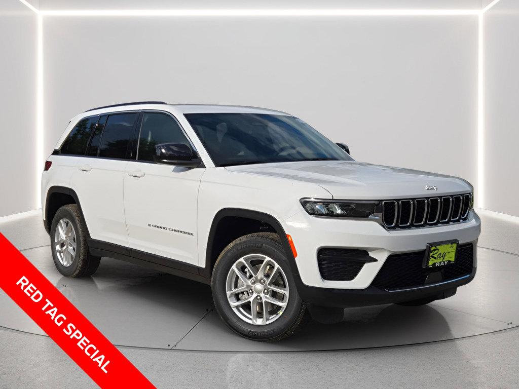 New 2026 Jeep Grand Cherokee Laredo
