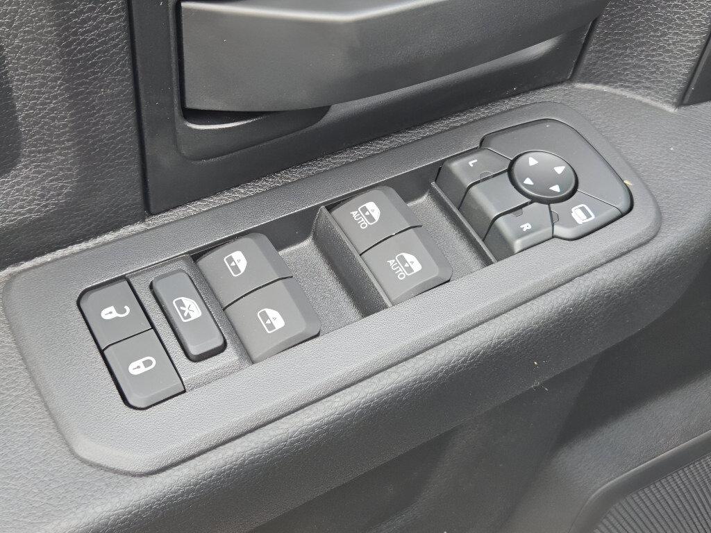 2026 RAM 3500 TRADESMAN CREW CAB 4X4 8' BOX — миниатюра 24