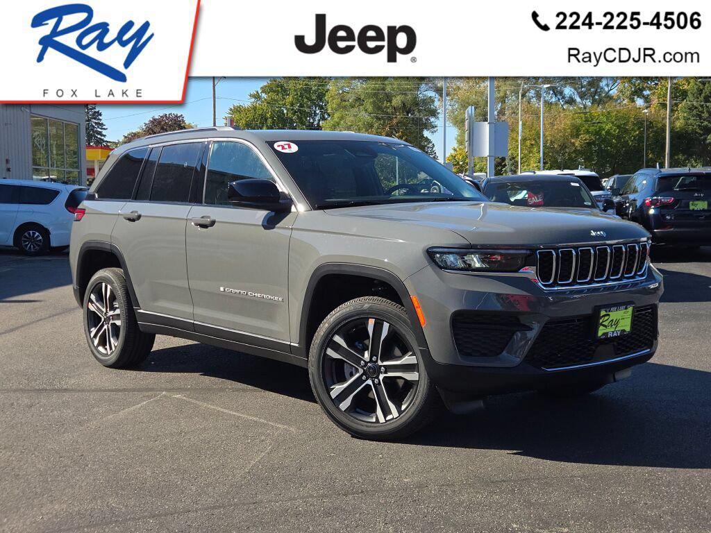 New 2027 Jeep Grand Cherokee Laredo