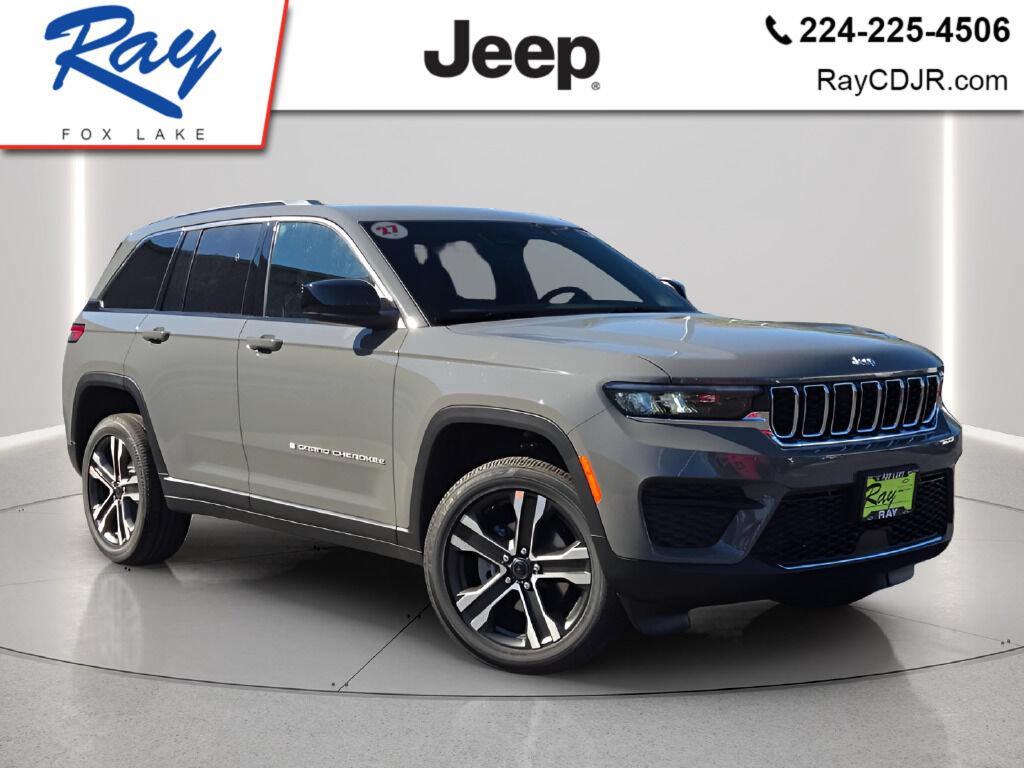 New 2027 Jeep Grand Cherokee Laredo