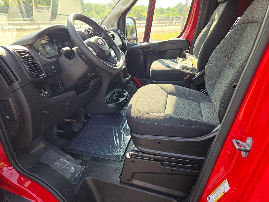 صورة مصغرة 26 لـ 2026 RAM PROMASTER 1500 LOW ROOF