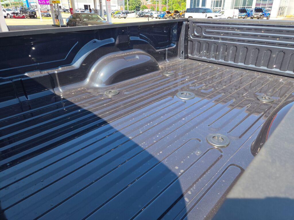 صورة مصغرة 19 لـ 2026 RAM 3500 TRADESMAN CREW CAB 4X4 8' BOX
