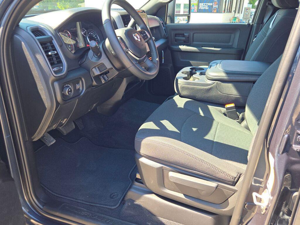 صورة مصغرة 26 لـ 2026 RAM 3500 TRADESMAN CREW CAB 4X4 8' BOX